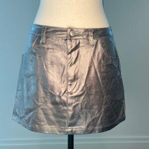 Meshki Women's Metallic Silver Mini Skirt w/ Pockets, Size Small